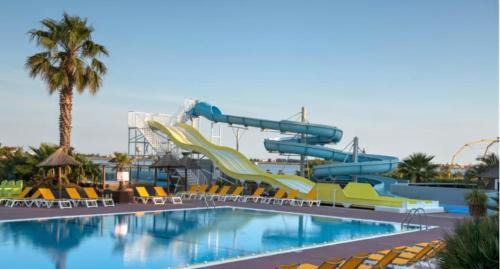 Perols Apartment | Bungalow 352 8 personnes wifi gratuite, piscines, Camping 4 étoiles Siblu Lac des Reves