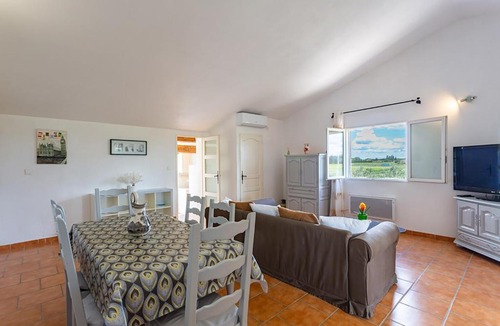 Beaucaire Apartment | Côté Oliviers 6P - Appt avec piscine partagée