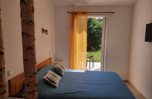 Simiane-Collongue Apartment | Cabanon with beautiful swimming pool in Provence between Aix en Provence and Marseille