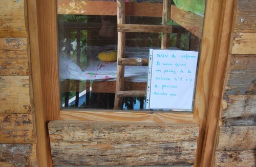 Salon-de-Provence Cabin | Cabin in the plane tree, swimming pool, trampoline