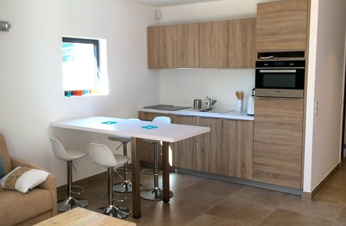 Bandol Apartment | Calanques , Villa Lucienne, T2 classified 4*, 40m2 with parking, pine forest.