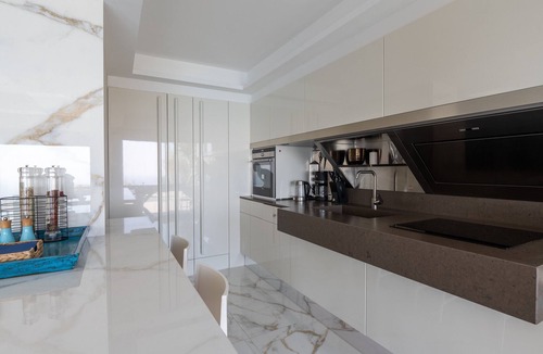 Villefranche-sur-Mer Ski Chalet | Californian hillside villa with sea view