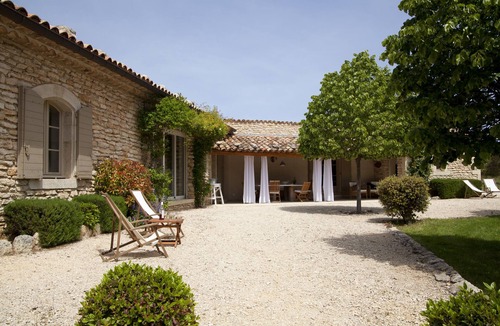 Buoux House | Calm,nature and Charming Independent Stony House with Pool and Mountain View