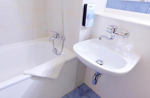 Salon-de-Provence Hotel | Campanile Salon-De-Provence