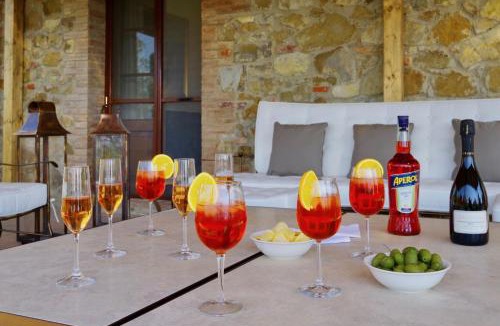 Castelnuovo Berardenga Villa | Camparone Light, ArcenoRentalsClub Magnificent Chianti Villa Exclusive Pool Concierge