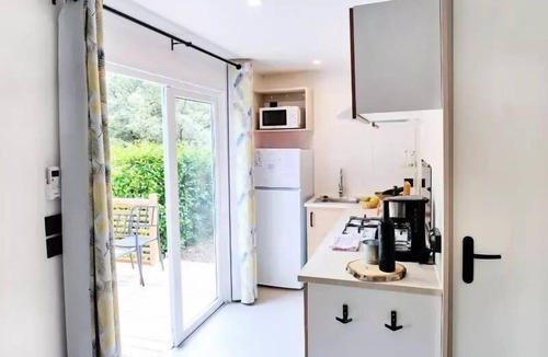 Orgon House | Camping maeva Respire La Vallée Heureuse * - Mobile home Premium Large 3 Rooms 4 People Air Conditioned + TV