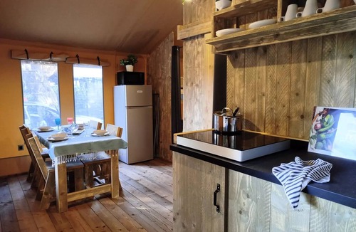 Paluds de Noves Ski Chalet | Camping Verbela Village * - 4-room chalet for 5 people with air conditioning