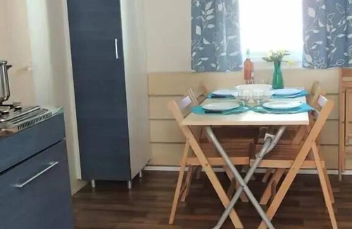 Boisseron House | Campsite Domaine de Gajan * - Mobile home Comfort HOLIDAY 25m2 (2 bedrooms) with covered terrace TV INCLUSE 5 people