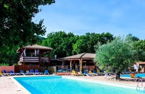 Saignon Villa | Campsite maeva Breathe Le Luberon * - Gîte Roussillon 2 Rooms 2 People + TV + Spa Private