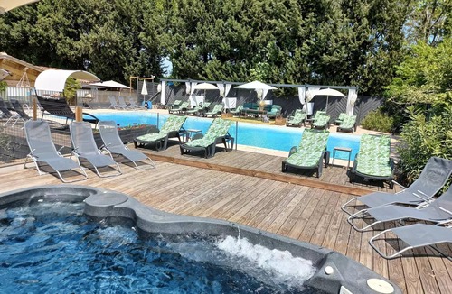 Paluds de Noves Ski Chalet | Campsite Verbela village * - Chalet 24m2 - 1 bedroom 2 people