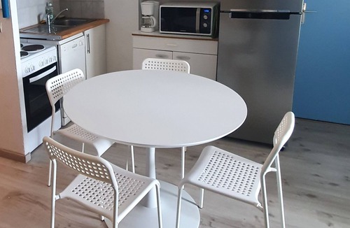 La Cote Radieuse Apartment | Canet-plage F3 seafront, terrace, swimming pool. New: parking space