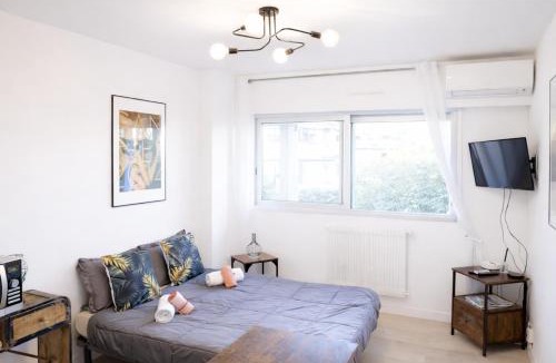 Carnot Apartment | Cannes Cosy l Studio Climatisé l Plages l Gare