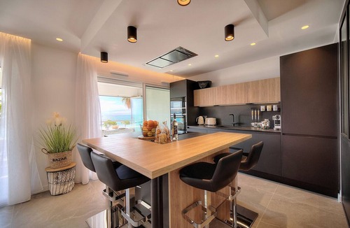 Villeneuve Loubet Beach Apartment | Cannes Luxury Rental - Stunning sea front apartment