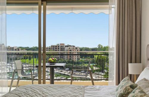 Mandelieu-La-Napoule Apartment | Cannes Marina Appart Hotel Mandelieu