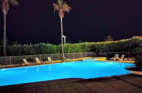 Frejus Plage Apartment | CAP HERMES - PORT FREJUS T2/3 -4pers: port plage piscine- terrace vue - garage