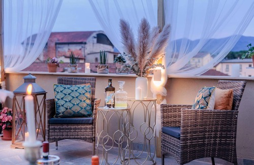 Lucca Historical Center Apartment | Casa Gina Urban Retreat