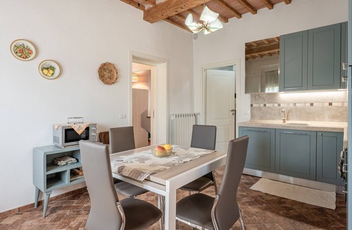 Vicopisano Apartment | Casa Loretta – Bright, Spacious Apartment in the Heart of Vicopisano