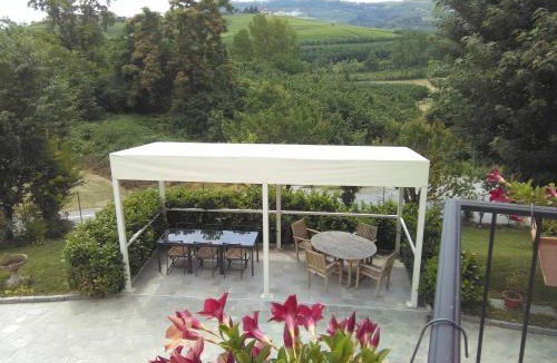 La Morra House | Casa Molly