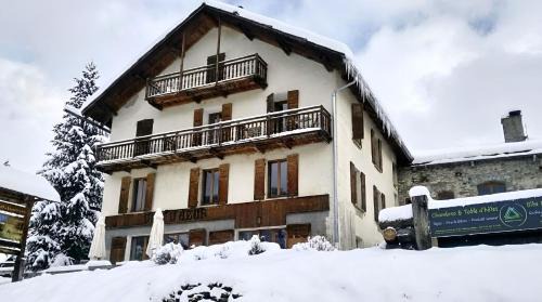 Molines-en-Queyras Bed & Breakfast | CASA-Salon Bocca di Rosa suite pour 6 personnes