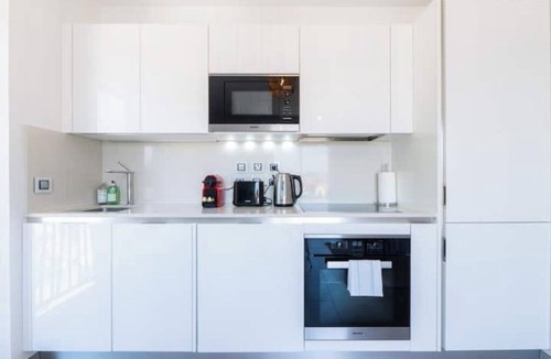 Saint-Tropez City Centre Apartment | Casita 4 - Appartement with swimming pool, gym & parking