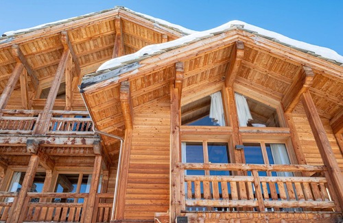 Les Claux Ski Chalet | Catawa Chalet · Luxury & Mountains · Vars 2000