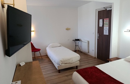 Digne-les-Bains Hotel | Central Family Room | Walk to Historic Town Sites | 1.8mi to Lake Swim Basin
