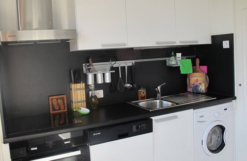 Carnot Apartment | Centrally located quiet apartment with beautiful sea view