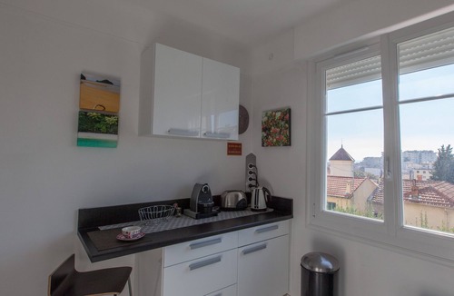 Carnot Apartment | Centrally located quiet apartment with beautiful sea view