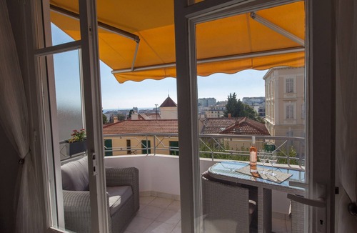 Carnot Apartment | Centrally located quiet apartment with beautiful sea view
