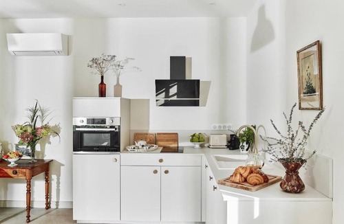 Les Cevennes House | Château de la Piscine - Appartements dans le Mas au coeur d'un grand parc arboré