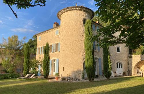 Apt House | Château de Peyrolles