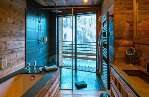 Isola Ski Chalet | Chalet Caribou