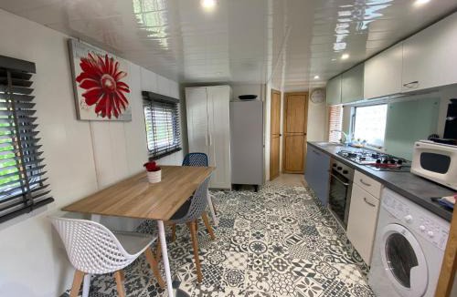 Aix-en-Provence Apartment | Chalet de Provence