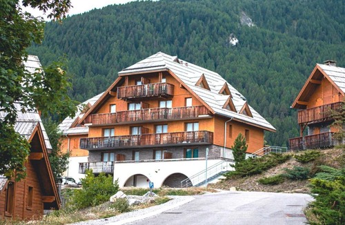 Pra Loup Ski Chalet | Chalet familial 6 pers avec parking à Pra Loup - FR-1-504-364