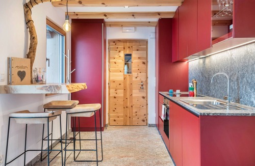 Nova Ponente Ski Chalet | Chalet 'Himmel' with Mountain View, Private Garden and Wi-Fi