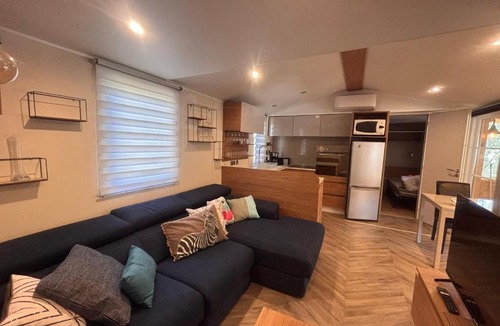 Puget-sur-Argens Apartment | Chalet in a 5-star resort with swimming pool