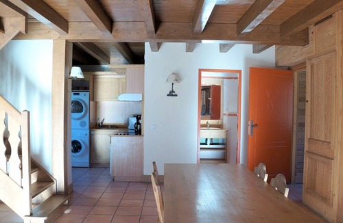 Pra Loup Ski Chalet | Chalet in Pra Loup 1500 with 4 bedrooms for 12 people
