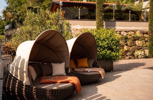 Rifiano House | Chalet Jasmin – Spacious Chalet with Garden and Olive Tree, Ideal for Relaxing Getaways