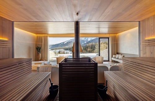 Sorafurcia Ski Chalet | Chalet K Lodge View with Mountain Views, Private Pool & Sauna, Directly at Kronplatz