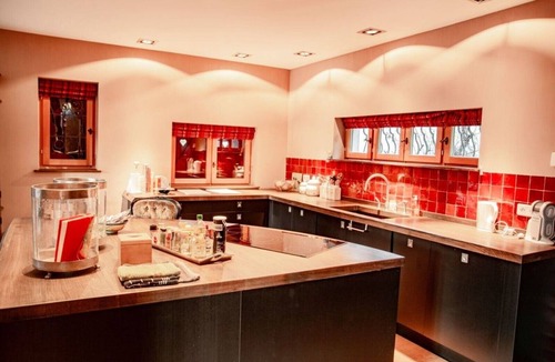 Colmars House | Chalet La Coste – French Alps- with Mountain Views, Private Terrace and Wi-Fi
