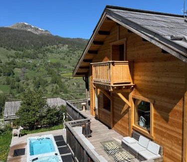 Vars Ski Chalet | Chalet le Chantelevent for 24 Guests - Slope Views, Pool & Jacuzzi