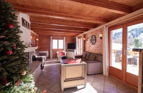 Isola Ski Chalet | Chalet Marmotte