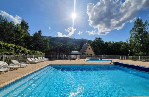 Ubaye-Serre-Poncon Ski Chalet | Chalet Panoramic lake view 35 M2 6 persons