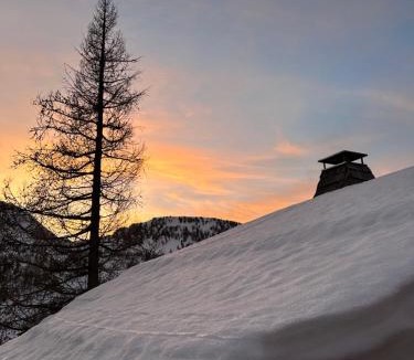 Isola Ski Chalet | Chalet tout confort dans la résidence les chalets du Mercantour isola 2000