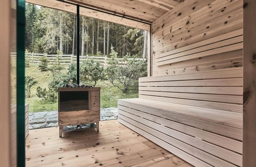 Racines Ski Chalet | Chalet 'Waldchalet mit Jacouzzi' with Mountain View, Private Terrace and Wi-Fi
