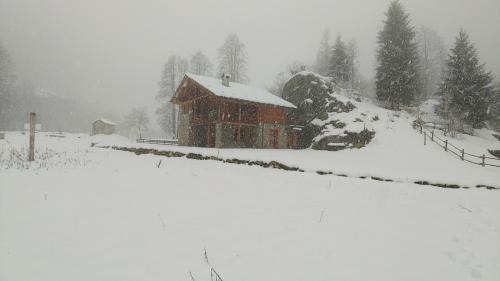Campertogno Ski Chalet | Chalet Walser immerso in una proprietà privata di 3000mq