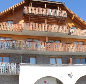 Pra Loup Apartment | Chalets de Praroustan by Actisource