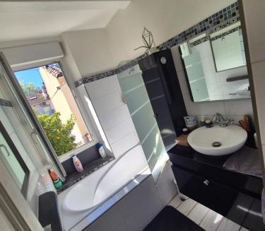 La Cabucelle House | Chambre à louer chez Habitant - Marseille 13015