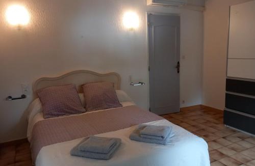 Istres Apartment | Chambre d hôte les heures claires