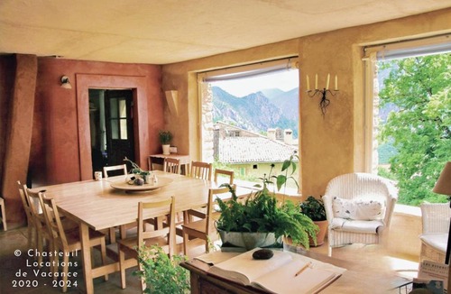 Castellane Bed & Breakfast | Chambre Haute, Calme, Confort & Vue Panoramique